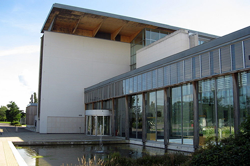 英国格鲁斯特大学